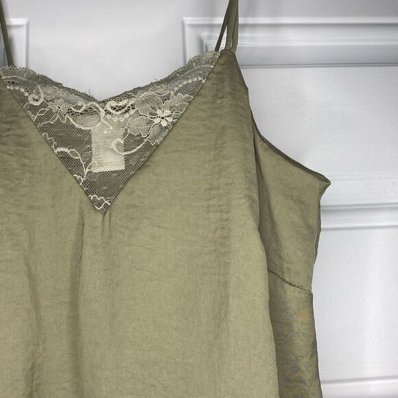 Bundle (2) Green Dainty Tanks Camisoles Size XS - Picture 3 of 16